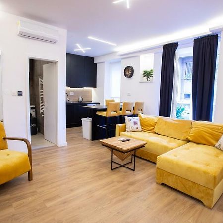 Pago Boutique Suites II ซาเกร็บ ภายนอก รูปภาพ